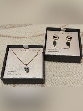 Luna Norte Gold Necklace and Earrings Set with Black Mother-of-Pearl Accents